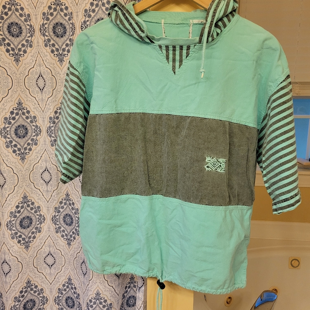 Vintage 80s style pullover